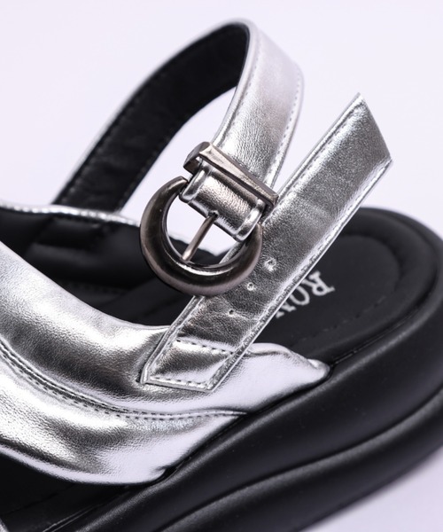 AMELY（エミリー）の「クロスベルトサンダル（サンダル・レディース・ブラック/ホワイト/シルバー・40/38/39/35/36/37）」の15枚目の写真