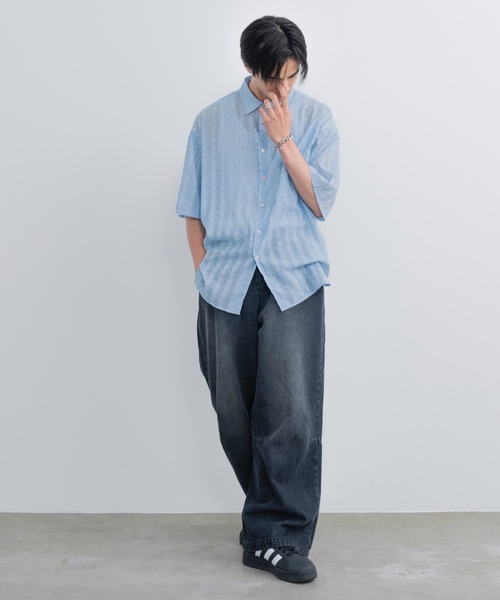 SINSS（シンス）の「Wide silhouette HS sheer shirt / ワイドシルエットハーフスリーブシアーシャツ（シャツ/ブラウス・メンズ・ブラック/サックスブルー・SMALL/MEDIUM/LARGE）」の3枚目の写真