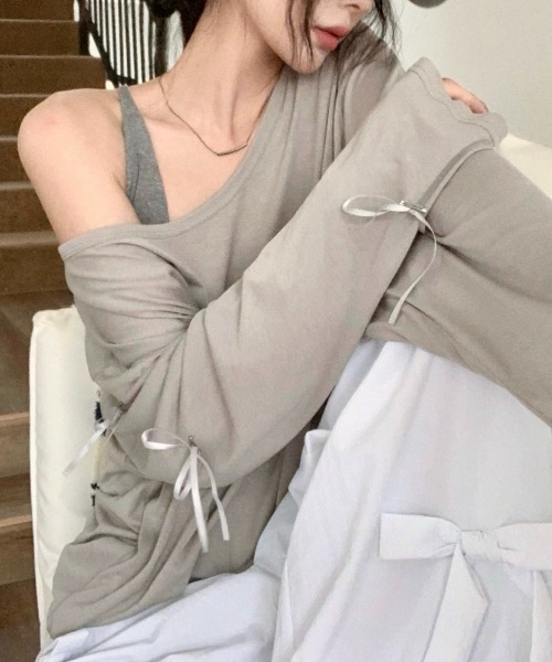LADY LIKE(レディライク)の「袖リボン付きゆったりトップス(Tシャツ/カットソー・レディース・ホワイト/グレイッシュベージュ/アイボリー・M)」の12枚目の写真