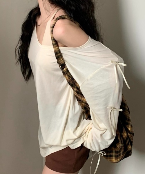LADY LIKE(レディライク)の「袖リボン付きゆったりトップス(Tシャツ/カットソー・レディース・ホワイト/グレイッシュベージュ/アイボリー・M)」の20枚目の写真