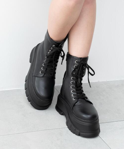 WEGO（ウィゴー）の「WEGO/厚底ボリュームレースアップショートブーツ（ブーツ・レディース・ブラック・MEDIUM/LARGE）」の15枚目の写真