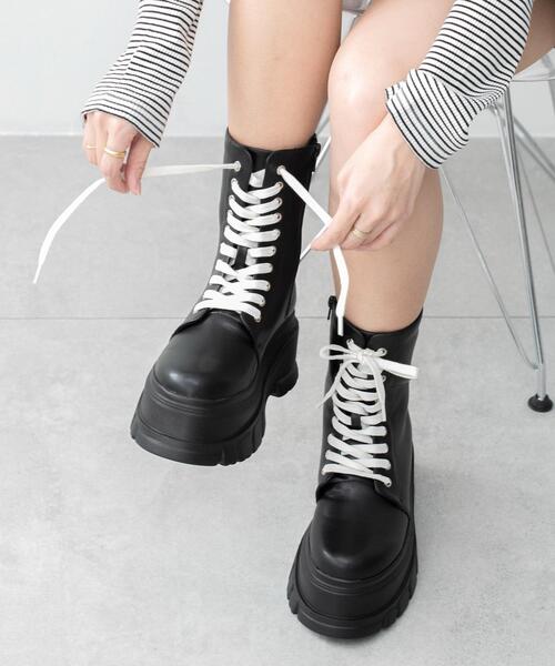 WEGO（ウィゴー）の「WEGO/厚底ボリュームレースアップショートブーツ（ブーツ・レディース・ブラック・MEDIUM/LARGE）」の16枚目の写真