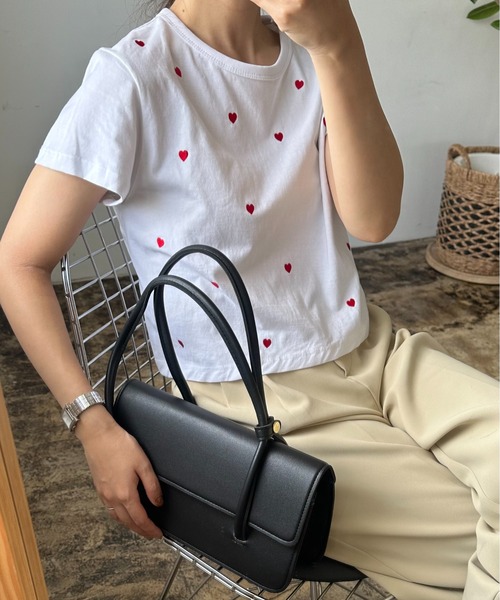 I_am(アイアム)の「heartful t shirt / ハートフルtシャツ(Tシャツ/カットソー・レディース・ホワイト/キャメル/ブラック・FREE)」の6枚目の写真