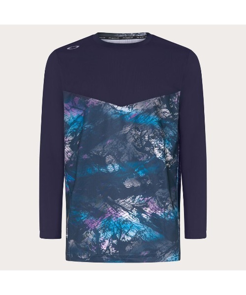 OAKLEY(オークリー)の「オークリー STRIKING UTILITY LS TEE 5.0 / ロングTシャツ/ ロンT/TRAINING スポーツ・トレーニング/紫外線対策/ OAKLEY(Tシャツ/カットソー・メンズ・ブラック/ネイビー・S/M/L/XL)」の6枚目の写真