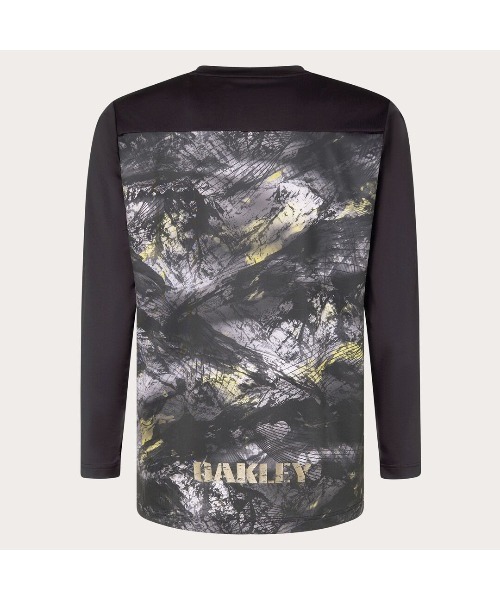 OAKLEY(オークリー)の「オークリー STRIKING UTILITY LS TEE 5.0 / ロングTシャツ/ ロンT/TRAINING スポーツ・トレーニング/紫外線対策/ OAKLEY(Tシャツ/カットソー・メンズ・ブラック/ネイビー・S/M/L/XL)」の11枚目の写真