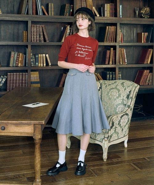 F i.n.t（フィント）の「【セットアップ対応】フラップデザインナローフレアースカート/fint（スカート・レディース・ピンクベージュ/グレー・FREE）」の4枚目の写真