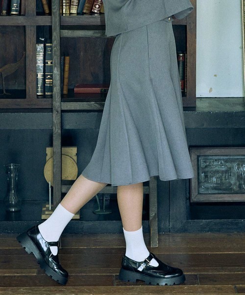 F i.n.t（フィント）の「【セットアップ対応】フラップデザインナローフレアースカート/fint（スカート・レディース・ピンクベージュ/グレー・FREE）」の5枚目の写真