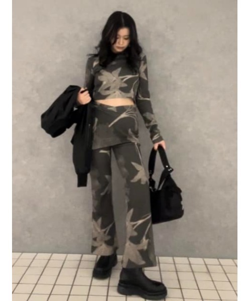 LAGUA GEM（ラグアジェム）の「BOLD GRAPHIC パンツ（スウェットパンツ・レディース・チャコールグレー/ブラウン・SMALL/MEDIUM）」の15枚目の写真