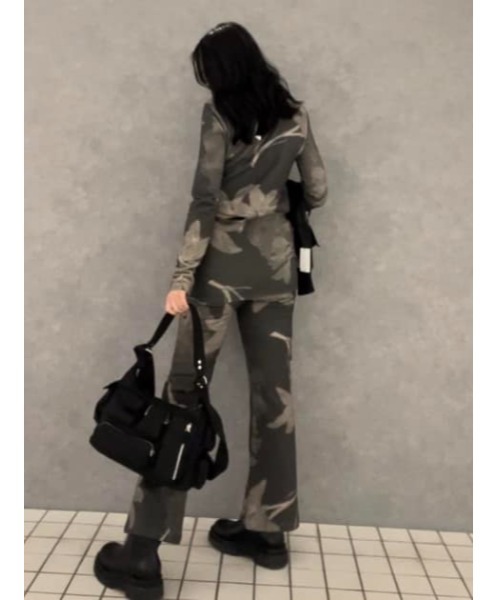 LAGUA GEM（ラグアジェム）の「BOLD GRAPHIC パンツ（スウェットパンツ・レディース・チャコールグレー/ブラウン・SMALL/MEDIUM）」の16枚目の写真