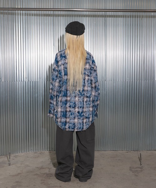FOLLOWIN（フォロウィン）の「[UNISEX]ユニークデッキダメージオーバーチェックシャツ（シャツ/ブラウス・レディース・レッド/ブルー/オレンジ・FREE）」の6枚目の写真