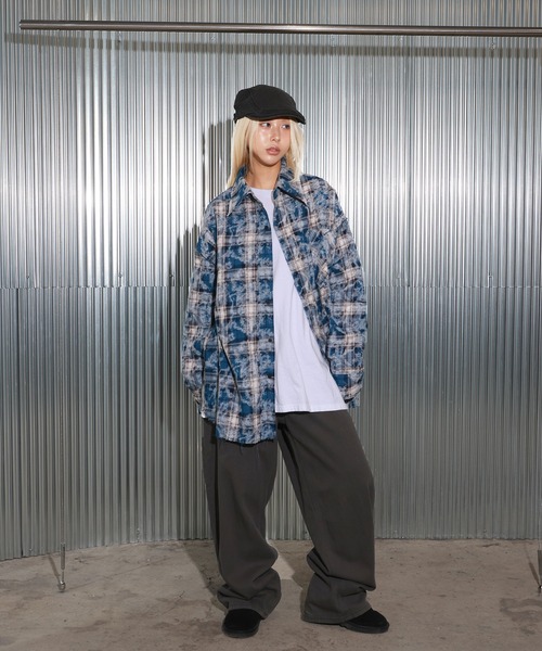 FOLLOWIN（フォロウィン）の「[UNISEX]ユニークデッキダメージオーバーチェックシャツ（シャツ/ブラウス・レディース・レッド/ブルー/オレンジ・FREE）」の8枚目の写真