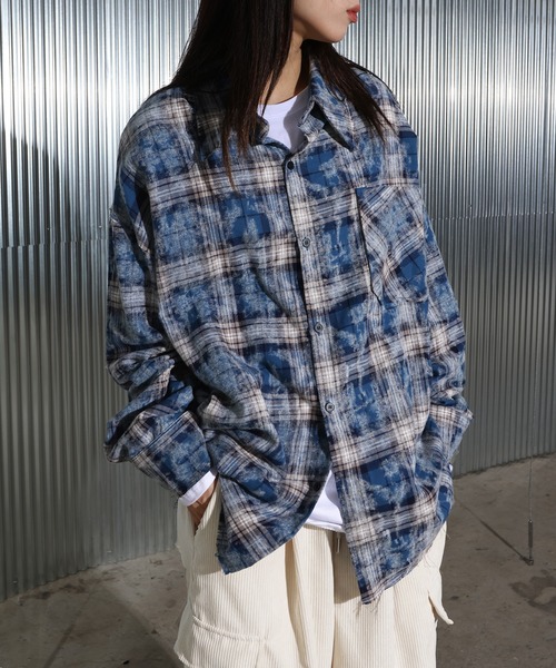 FOLLOWIN（フォロウィン）の「[UNISEX]ユニークデッキダメージオーバーチェックシャツ（シャツ/ブラウス・レディース・レッド/ブルー/オレンジ・FREE）」の19枚目の写真