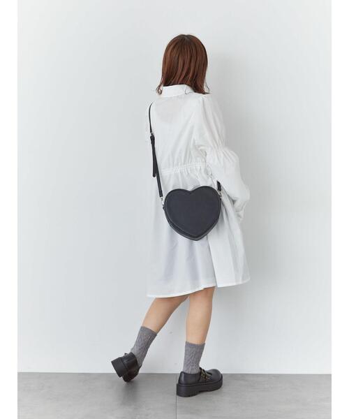 ehka sopo（エヘカソポ）の「ハート型ミニショルダーバッグ（ハンドバッグ・レディース・シルバー/キナリ/ブラック・F）」の6枚目の写真