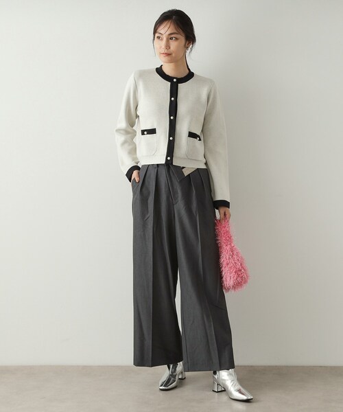 OPAQUE.CLIP（オペークドットクリップ）の「◆パール調ボタン配色ニットカーディガン【洗濯機洗い可】（カーディガン/ボレロ・レディース・ネイビー系4/ホワイト系7・38/40）」の5枚目の写真