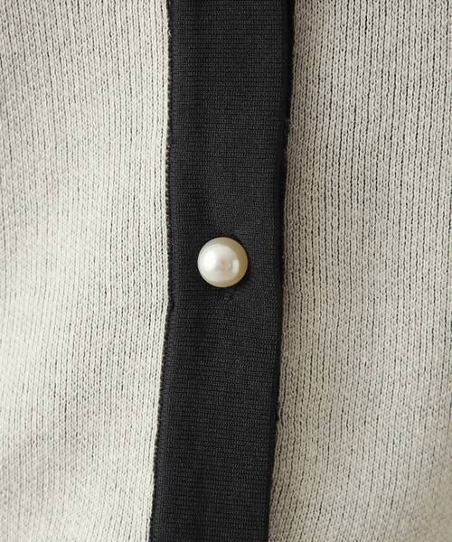 OPAQUE.CLIP（オペークドットクリップ）の「◆パール調ボタン配色ニットカーディガン【洗濯機洗い可】（カーディガン/ボレロ・レディース・ネイビー系4/ホワイト系7・38/40）」の6枚目の写真
