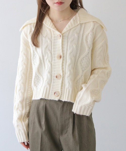 HER CLOSET(ハークローゼット)の「 【HER CLOSET】ビッグカラーケーブルニットカーディガン BIG COLLAR CABLE KNIT CARDIGAN(カーディガン/ボレロ・レディース・オフホワイト/アイボリー/ブラック・M)」の2枚目の写真