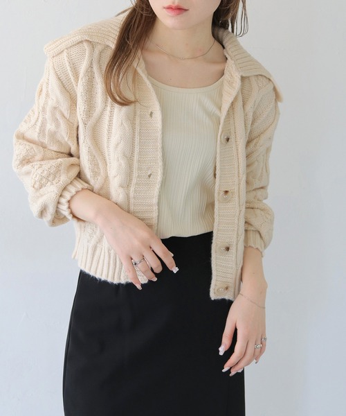 HER CLOSET(ハークローゼット)の「 【HER CLOSET】ビッグカラーケーブルニットカーディガン BIG COLLAR CABLE KNIT CARDIGAN(カーディガン/ボレロ・レディース・オフホワイト/アイボリー/ブラック・M)」の16枚目の写真