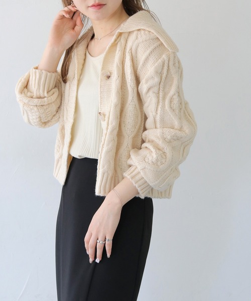 HER CLOSET(ハークローゼット)の「 【HER CLOSET】ビッグカラーケーブルニットカーディガン BIG COLLAR CABLE KNIT CARDIGAN(カーディガン/ボレロ・レディース・オフホワイト/アイボリー/ブラック・M)」の17枚目の写真