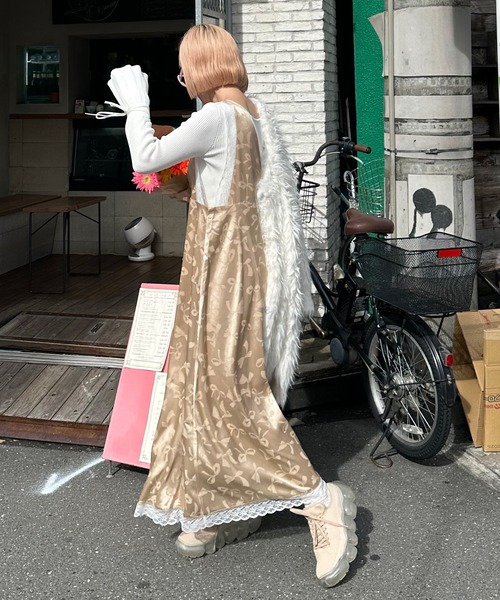 Alley Tokyo（アリートーキョー）の「リブ袖リボンぐるぐる巻きTOPS（ニット/セーター・レディース・サックスブルー/オフホワイト/グレー/ピンク/レッド・FREE）」の22枚目の写真