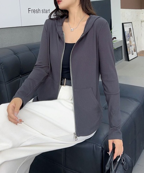 aimoha（アイモハ）の「リブジップアップパーカー（パーカー・レディース・ベージュ/ネイビー/ホワイト/ブラック/グレー・FREE）」の3枚目の写真