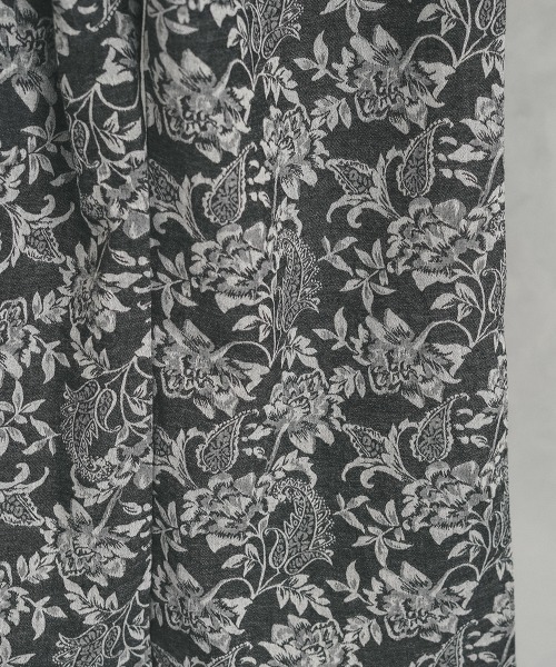 Shoowtime(ショウタイム)の「Flower pattern 2 tuck wide pants / フラワーパターン2タックワイドパンツ(その他パンツ・メンズ・グレー・X-LARGE/LARGE/MEDIUM)」の5枚目の写真