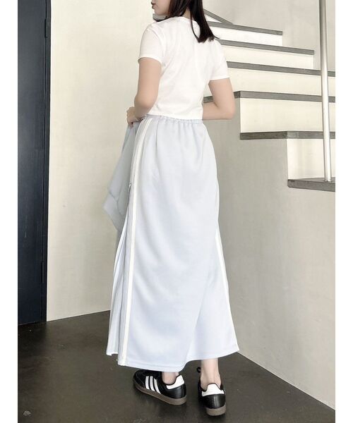 dazzlin(ダズリン)の「レースキャミレイヤードTシャツ(Tシャツ/カットソー・レディース・ブルー/オフホワイト/オレンジ/パープル/イエロー・FREE)」の16枚目の写真