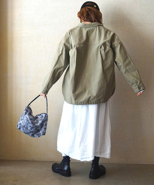 JOURNAL STANDARD LUXE(ジャーナルスタンダード ラックス)の「バックサテンCPOシャツブルゾン(その他アウター・レディース・サファリグリーン・FREE)」の3枚目の写真