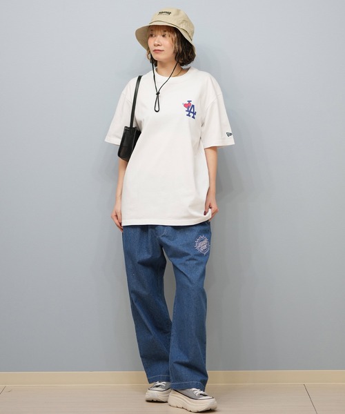 NEW ERA(ニューエラ)の「【ユニセックス】NEW ERA/ニューエラ MLB オーバーサイズ/バックプリントTシャツ 14670935/14670936/14670937/14670938/14670933/14670934(Tシャツ/カットソー・レディース・ホワイト系その他3/ホワイト系その他/ホワイト系その他2/ブラック系その他/ブラック系その他2/ブラック系その他3・S/L/M)」の15枚目の写真