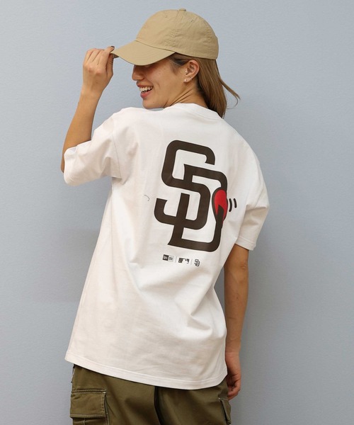 NEW ERA(ニューエラ)の「【ユニセックス】NEW ERA/ニューエラ MLB オーバーサイズ/バックプリントTシャツ 14670935/14670936/14670937/14670938/14670933/14670934(Tシャツ/カットソー・レディース・ホワイト系その他3/ホワイト系その他/ホワイト系その他2/ブラック系その他/ブラック系その他2/ブラック系その他3・S/L/M)」の19枚目の写真