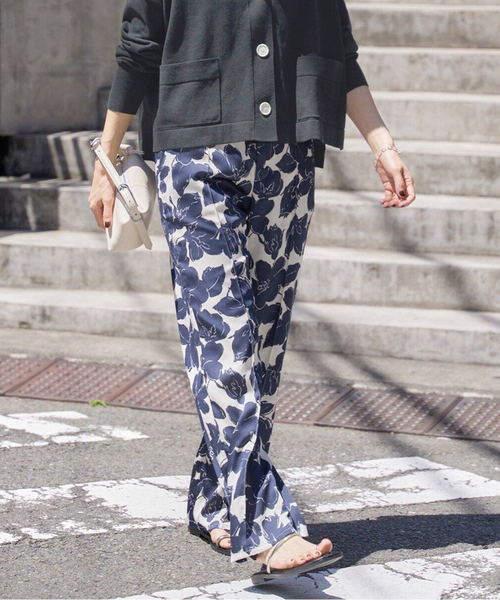 IENA ラインフラワーパンツ　36サイズ IENA ラインフラワーパンツ 36サイズ