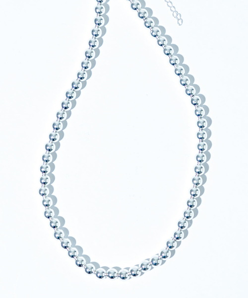 URBAN RESEARCH（アーバンリサーチ）の「decor『デコール』　Hematite6mmBallnecklace（ネックレス・レディース・シルバー・-）」の5枚目の写真