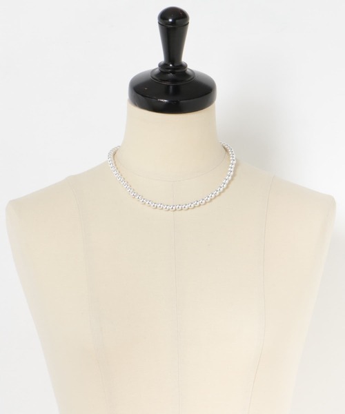 URBAN RESEARCH（アーバンリサーチ）の「decor『デコール』　Hematite6mmBallnecklace（ネックレス・レディース・シルバー・-）」の7枚目の写真