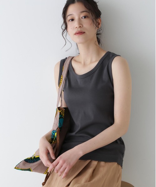 human woman(ヒューマンウーマン)の「◆オーガニックコットンタンクトップ(タンクトップ・レディース・ブルー/ホワイト/ピンク/グレー系その他/イエロー/ライトグリーン/ネイビー/ブルー系その他・MEDIUM)」の3枚目の写真