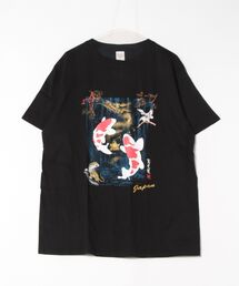 JIN plus（ジンプラス）の「鯉の滝登り　JIN+ 　ブラック半袖Tシャツ（Tシャツ/カットソー）」
