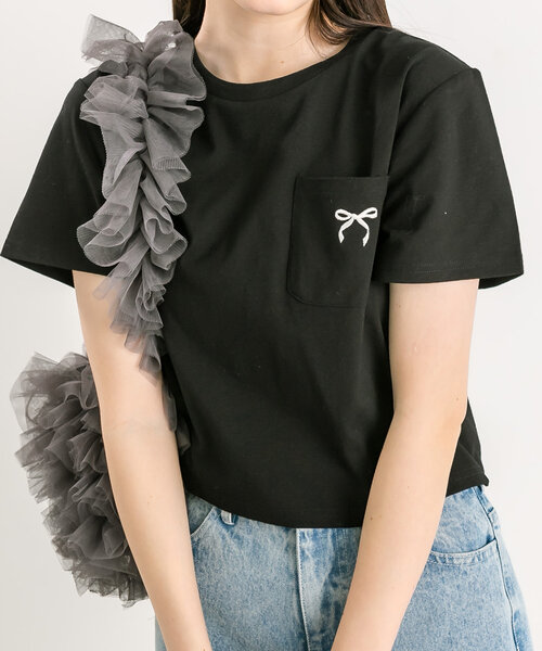 OLIVE des OLIVE(オリーブデオリーブ)の「リボン刺繍Tシャツ(Tシャツ/カットソー・レディース・オフホワイト/ピンク/サックスブルー/イエロー/ブラック・FREE)」の19枚目の写真