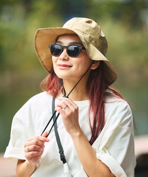 KiU（キウ）の「KiU×FREAK'S STORE/キウ×フリークスストア 別注 UV&RAIN PACKABLE SAFARI HAT 晴雨兼用 パッカブルサファリハット（ハット・メンズ・ベージュ/ブラック・ONE SIZE）」の22枚目の写真