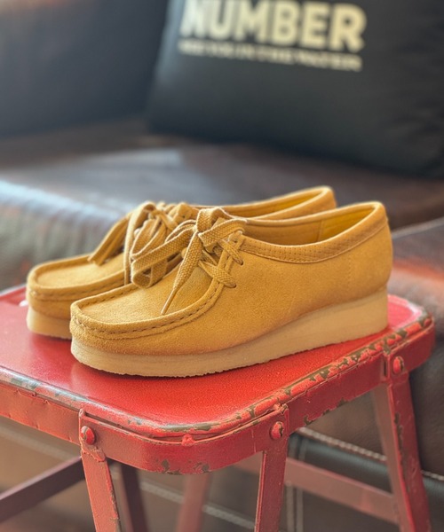 clarks ワラビー ペールイエロー 楽天市場】クラークス オリジナルス ワラビー メンズ ローカット