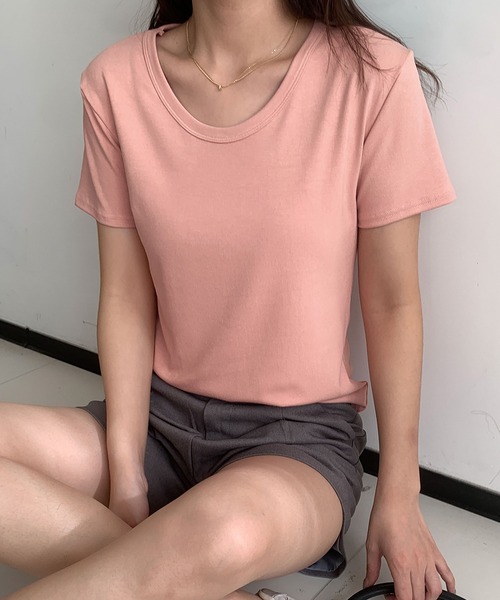LOWO(ロワ)の「シンプルUネックTシャツ カットソー(Tシャツ/カットソー・レディース・ホワイト/ピンク/ブラック/カーキ/モカ/マスタード/ブラウン/レッド/ブルー・FREE)」の8枚目の写真