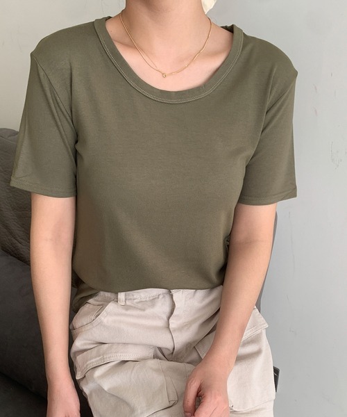 LOWO(ロワ)の「シンプルUネックTシャツ カットソー(Tシャツ/カットソー・レディース・ホワイト/ピンク/ブラック/カーキ/モカ/マスタード/ブラウン/レッド/ブルー・FREE)」の13枚目の写真
