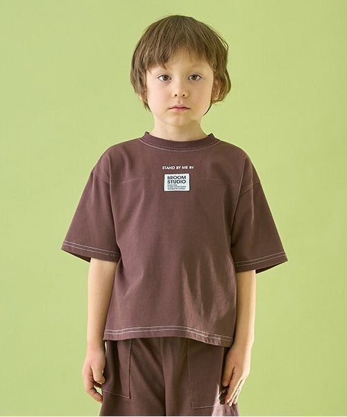 b・ROOM（ビールーム）の「【セットアップ可能】【カイテキ天竺】配色ステッチTシャツ（Tシャツ/カットソー・キッズ・オリーブ/ブラック/ダークブルー/ホワイト系その他/モスグリーン/ダークブラウン/パープル系その他・120cm/150cm/110cm/130cm/100cm/140cm）」の3枚目の写真