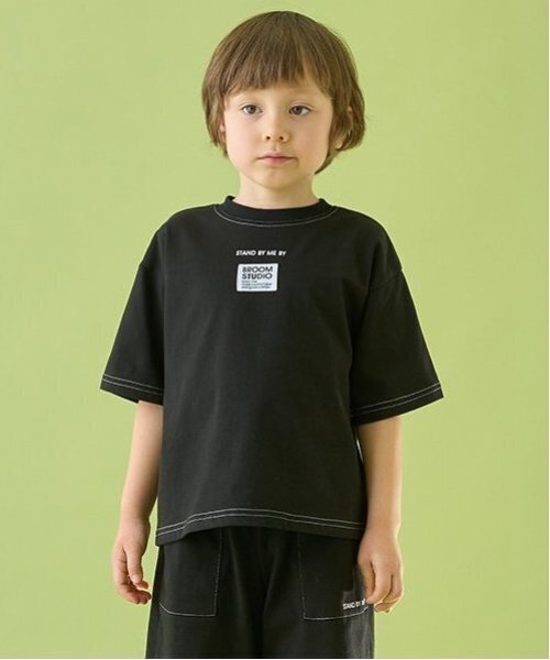 b・ROOM（ビールーム）の「【セットアップ可能】【カイテキ天竺】配色ステッチTシャツ（Tシャツ/カットソー・キッズ・オリーブ/ブラック/ダークブルー/ホワイト系その他/モスグリーン/ダークブラウン/パープル系その他・120cm/150cm/110cm/130cm/100cm/140cm）」の2枚目の写真