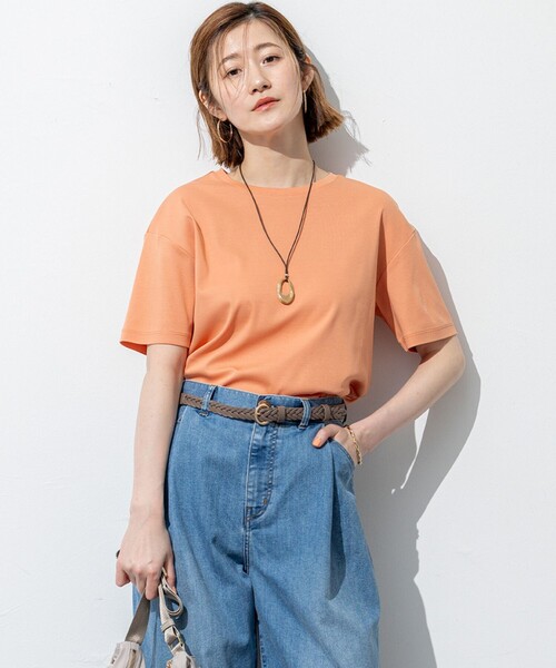 23区(ニジュウサンク)の「【速乾性/汗じみ防止】半袖 クロップド IT Tシャツ(Tシャツ/カットソー・レディース・ベージュ系/スカイブルー系/ダークブラウン系/ホワイト系/ライトオレンジ系・38)」の5枚目の写真