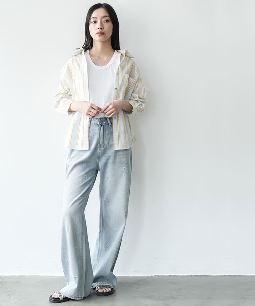 mili an deni(ミリアンデニ)の「リボン刺繍デニムパンツ(デニムパンツ・レディース・ライトブルー・M/L)」の5枚目の写真