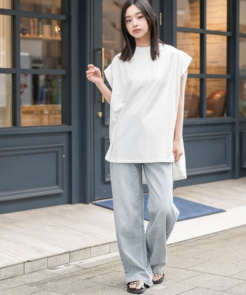 mili an deni(ミリアンデニ)の「リボン刺繍デニムパンツ(デニムパンツ・レディース・ライトブルー・M/L)」の6枚目の写真