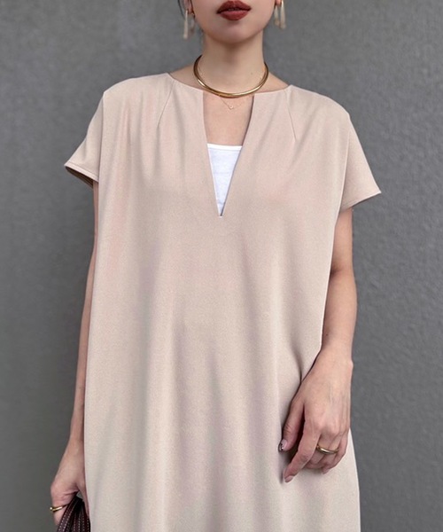 Emma Taylor(エマテイラー)の「キーネックカットジョーゼットワンピース(ワンピース・レディース・ブラック/ベージュ/ブラウン・FREE)」の16枚目の写真