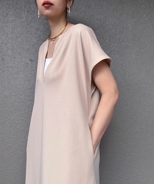 Emma Taylor(エマテイラー)の「キーネックカットジョーゼットワンピース(ワンピース・レディース・ブラック/ベージュ/ブラウン・FREE)」の18枚目の写真