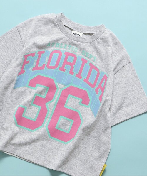 BREEZE（ブリーズ）の「【吸水速乾】EASYドライ バリエーション半袖Tシャツ（Tシャツ/カットソー・キッズ・グレー/オフホワイト/サックスブルー/グリーン/ピンク/レインボー/ベージュ/チャコール/オレンジ/イエロー・80/90/100/110/120/130/140）」の3枚目の写真