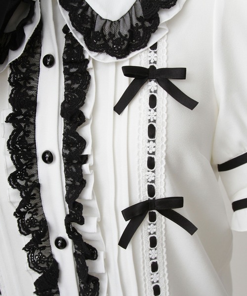 DearMyLoveWhip(ディアマイラブホイップ)の「【大きいサイズ】はしごレースリボンフリルブラウス(シャツ/ブラウス・レディース・ホワイト×ブラック/ベビーピンク/ブルーグレー/ブラック/ブラック×ピンク・4L/5L/6L)」の12枚目の写真