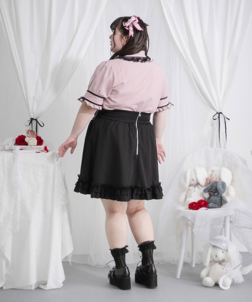 DearMyLoveWhip(ディアマイラブホイップ)の「【大きいサイズ】はしごレースリボンフリルブラウス(シャツ/ブラウス・レディース・ホワイト×ブラック/ベビーピンク/ブルーグレー/ブラック/ブラック×ピンク・4L/5L/6L)」の16枚目の写真