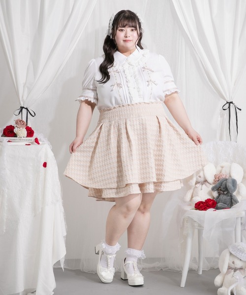 DearMyLoveWhip(ディアマイラブホイップ)の「【大きいサイズ】はしごレースリボンフリルブラウス(シャツ/ブラウス・レディース・ホワイト×ブラック/ベビーピンク/ブルーグレー/ブラック/ブラック×ピンク・4L/5L/6L)」の21枚目の写真